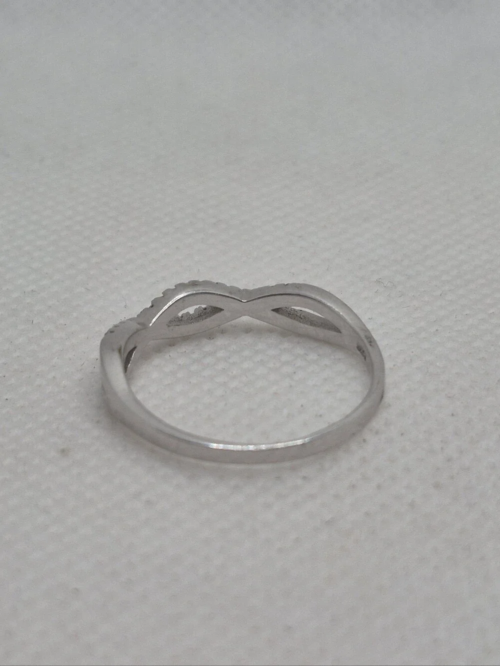 .925 Sterling Silver Elegant Women's Ring, Jewelry  Brand new